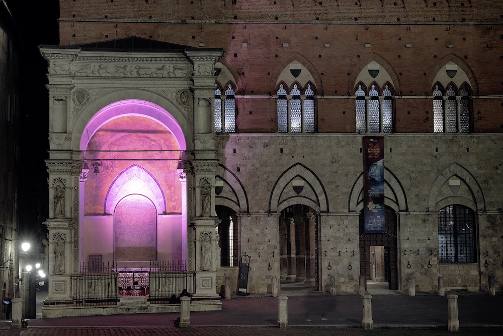 Siena in rosa per il Giro d’Italia. Illuminazione straordinaria a cento giorni dalla tappa che arriverà in Piazza del Campo