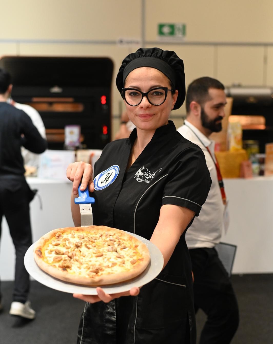 A Sinalunga ha la sua pizza mondiale. 5° posto assoluto per Cinzia Tavanti al Sigep di Rimini