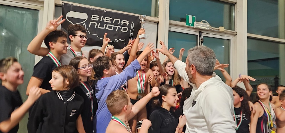 Al via il 22° Trofeo Città del Palio. 50 anni di storia e 530 atleti in gara per celebrare Siena Nuoto.