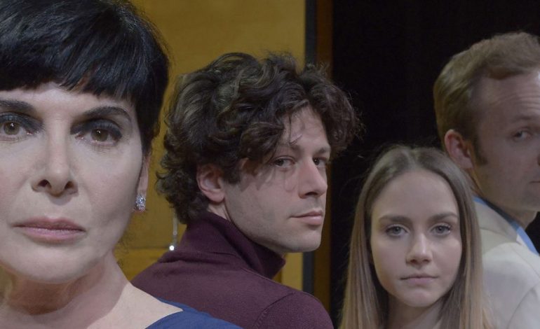 La storia familiare de “Lo zoo di vetro” al Teatro dei Rinnovati
