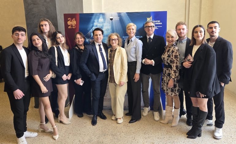 “Sboccia l’estate”, tra teatro, cinema e musica. Al via da giugno la stagione estiva dei Teatri di Siena