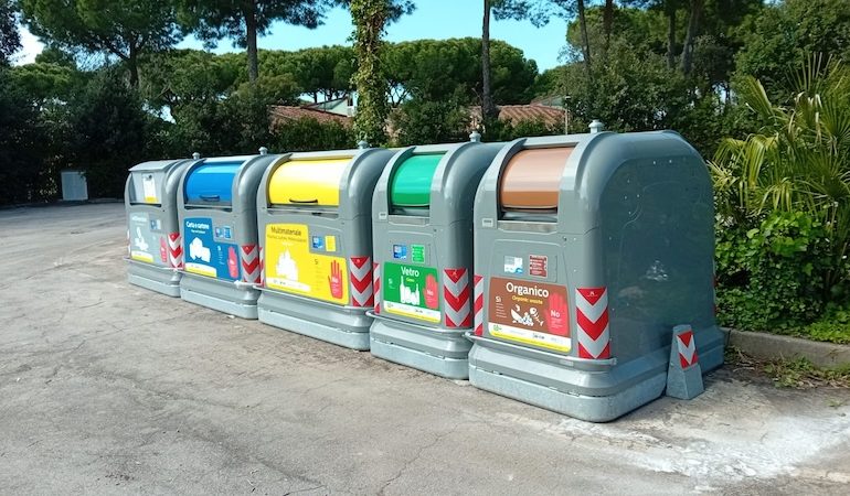 Siena, al via la riorganizzazione del servizio di raccolta rifiuti: in arrivo a casa delle utenze interessate le lettere informative