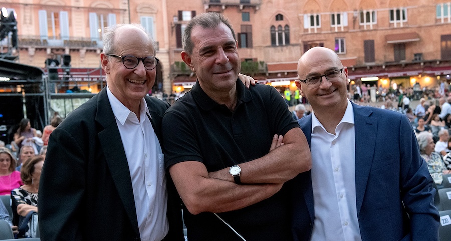 Il Maestro Daniele Gatti Direttore Musicale del Teatro del Maggio Musicale Fiorentino per il triennio 2026–2029. Le congratulazioni dell’Accademia Chigiana