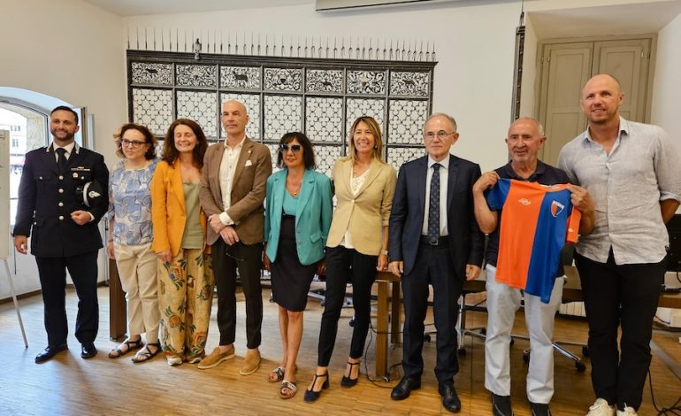 “Movimento oltre le sbarre”, materiali per fare sport e attrezzature per la riabilitazione donati al carcere di Santo Spirito